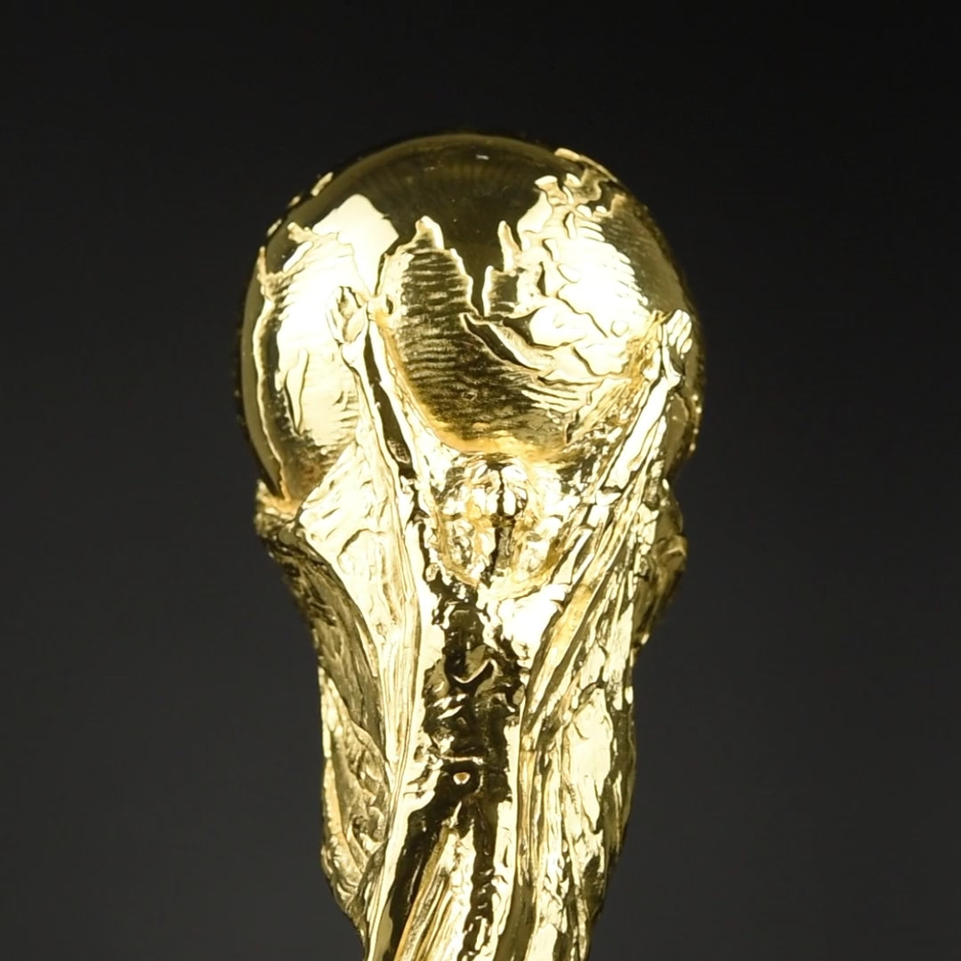 OFFICIAL FIFA WORLD CUP TROPHY™ REPLICA 1 Kg Pure Silver Ag999, Gold-Plated  Collectible Coin